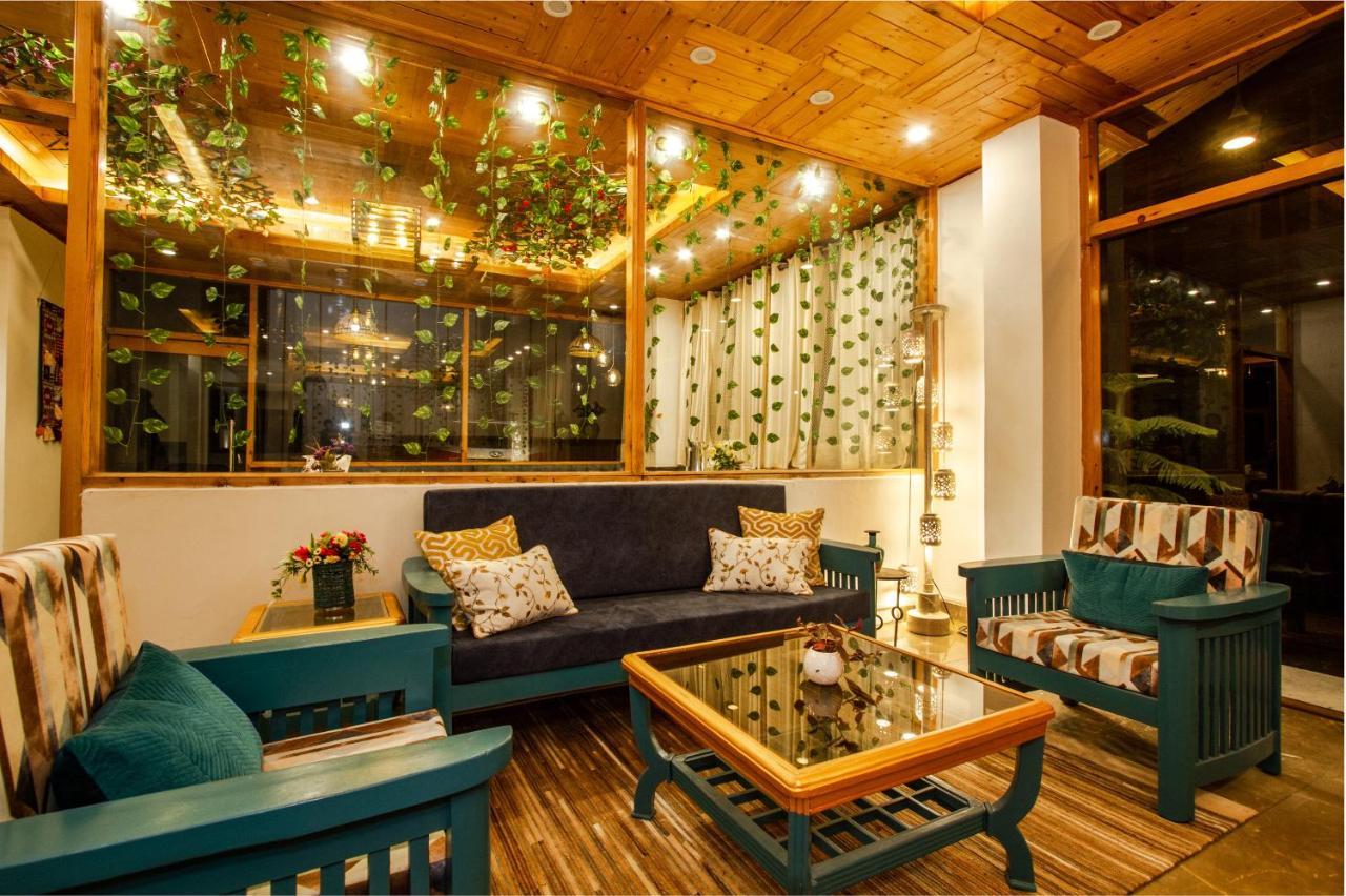 马拉里 Eden Oaks酒店 外观 照片